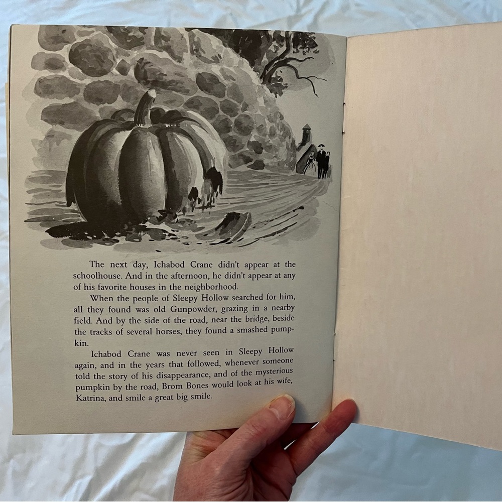 The Headless Horseman Book and vinyl Record Set - Picture 7 of 9